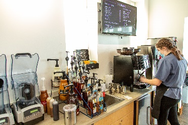 barista making drink